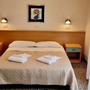 Camera standard con letto queen size